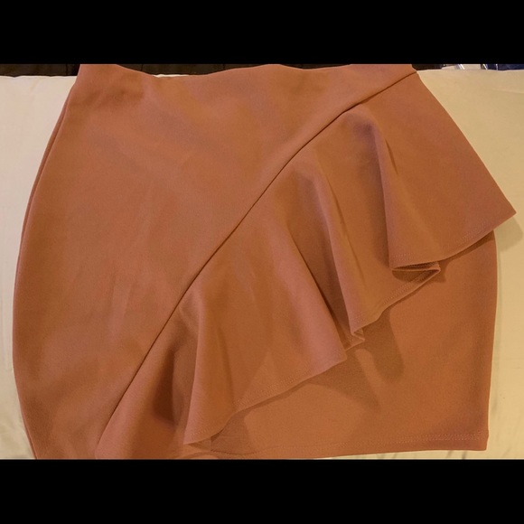 Skirt - Picture 2 of 2